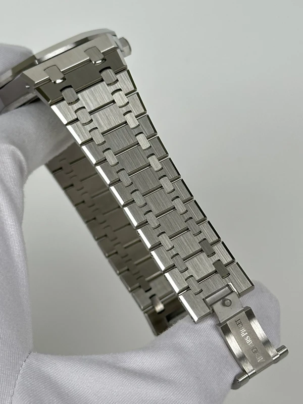 Audemars Piguet Selfwinding 15510ST.OO.1320ST.07 6