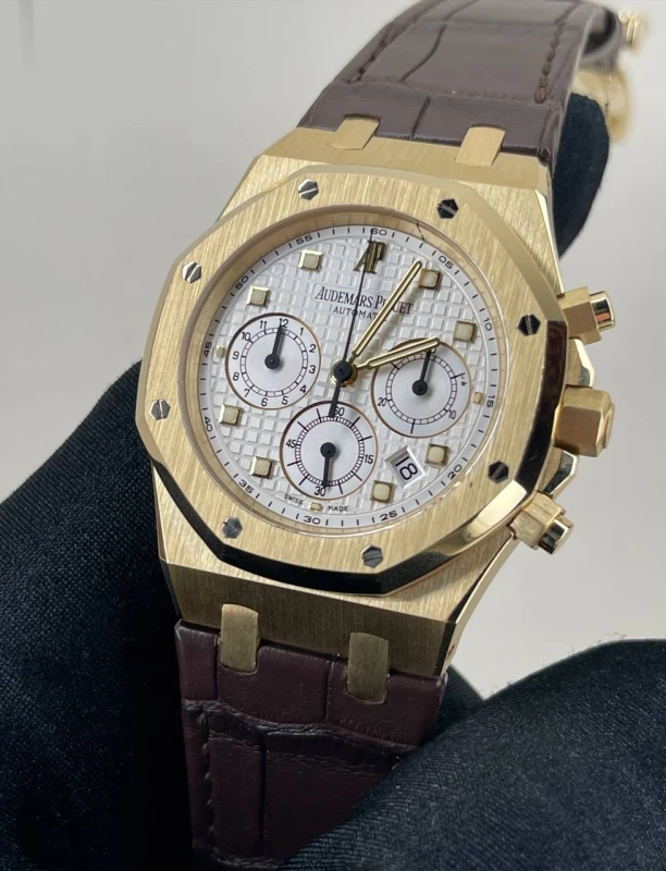 Audemars Piguet Chronograph 39 mm  26022OR.OO.D088CR.01 2