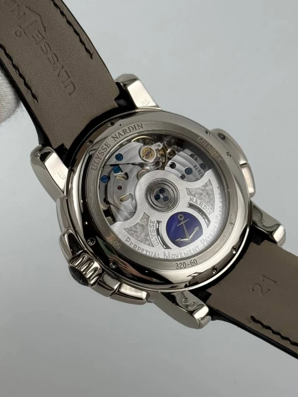 Ulysse Nardin GMT ± Perpetual 42mm 320-60 8