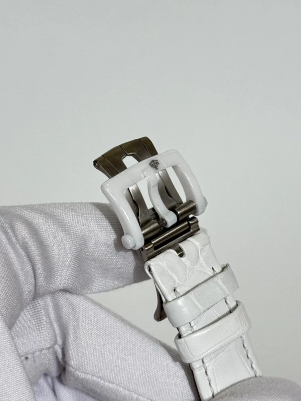 Ulysse Nardin  Executive Dual Time Lady   243-10/30-05 6