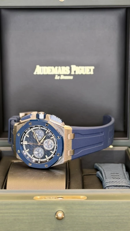 Audemars Piguet Offshore Chronograph 43 mm 26420SO.OO.A029VE.01 9