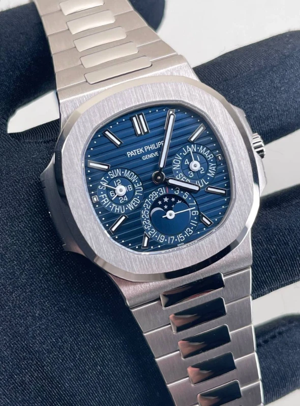Patek Philippe 5740 5740/1G-001 3