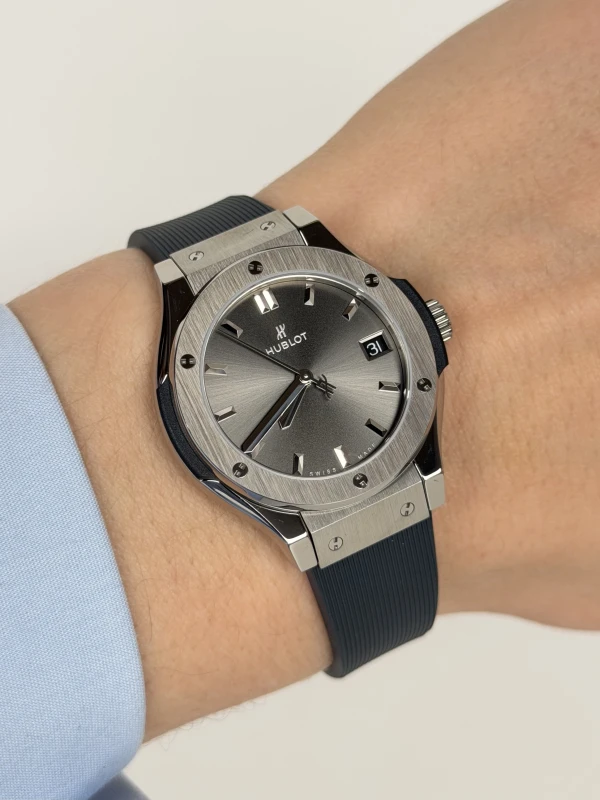 Hublot Quartz 33 581.NX.7071.RX 6