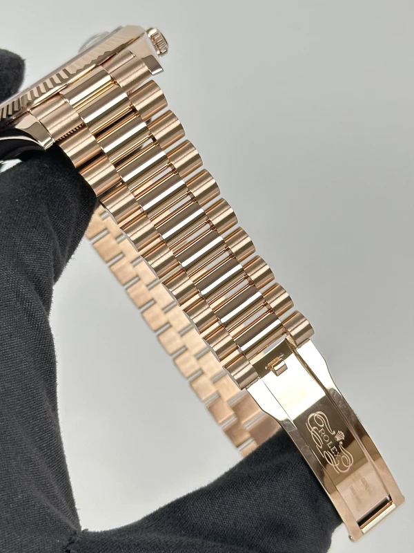 Rolex 40 mm Everose Gold 228235-0004 6