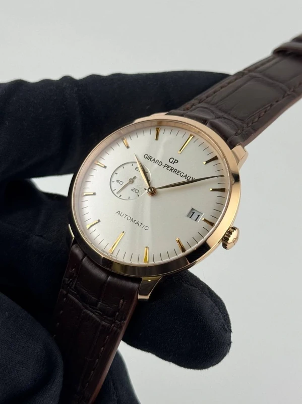 Girard Perregaux Small Second Date 41mm 49543-52-131-BKBA 3
