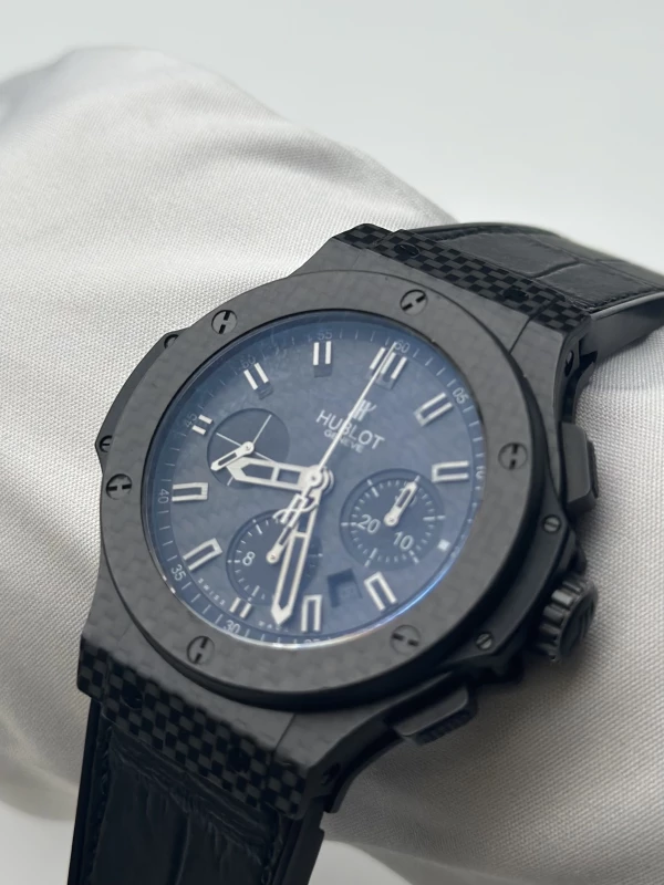 Hublot All Black Carbon 301.QX.1740.GR 3