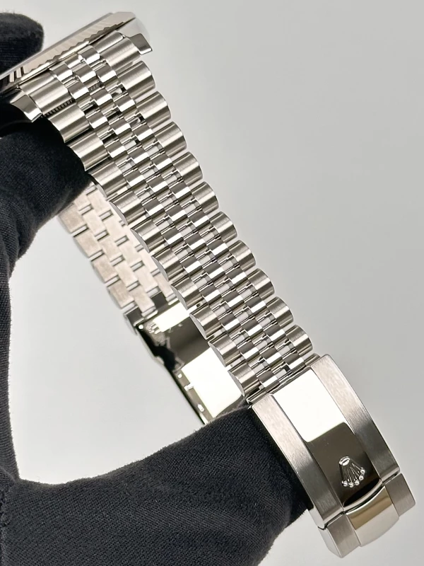 Rolex 41 mm, steel and white gold 126334-0032 5