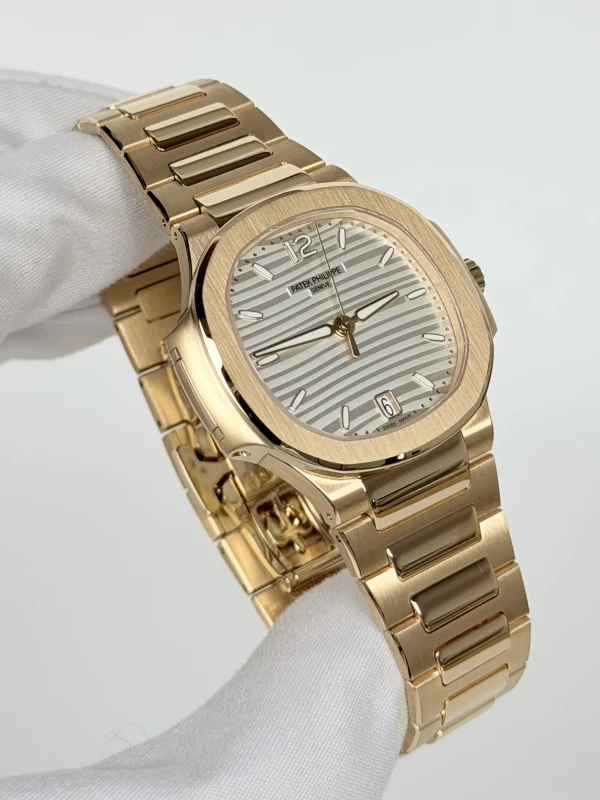 Patek Philippe Lady 7118 7118/1R-001 2