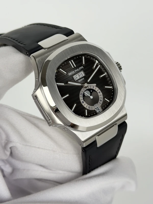 Patek Philippe 5726 5726A-001 2