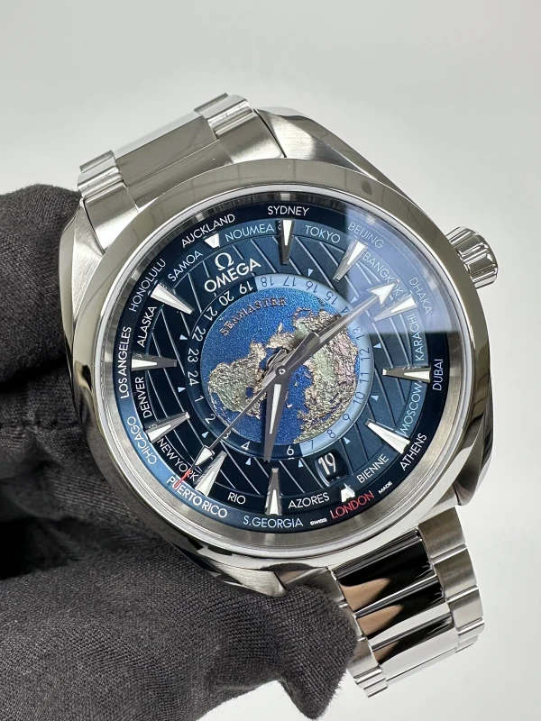 Omega 220.10.43.22.03.001 3