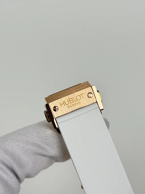 Hublot Gold White Diamonds 38 mm  361.PE.2010.RW.1104 8