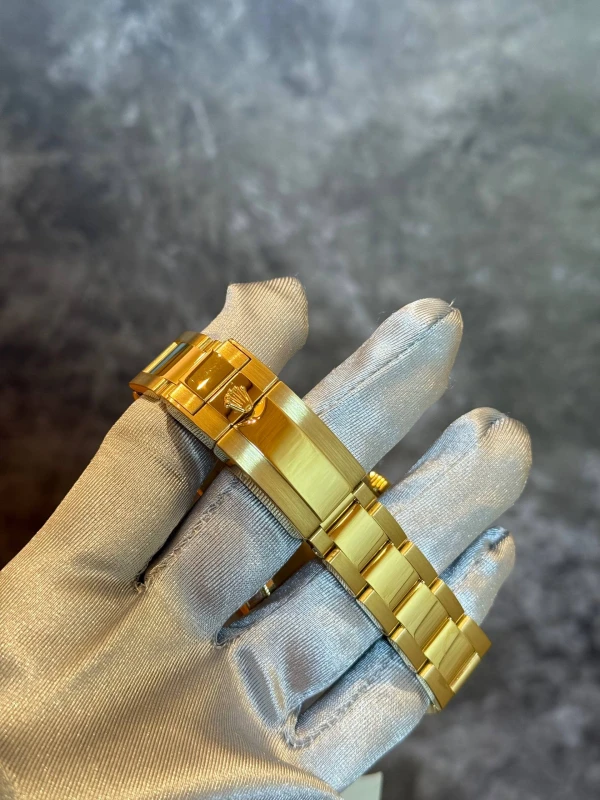 Rolex Cosmograph 40mm YellowGold Crystals Diamonds 116528 GoldCrystals Diamonds 4