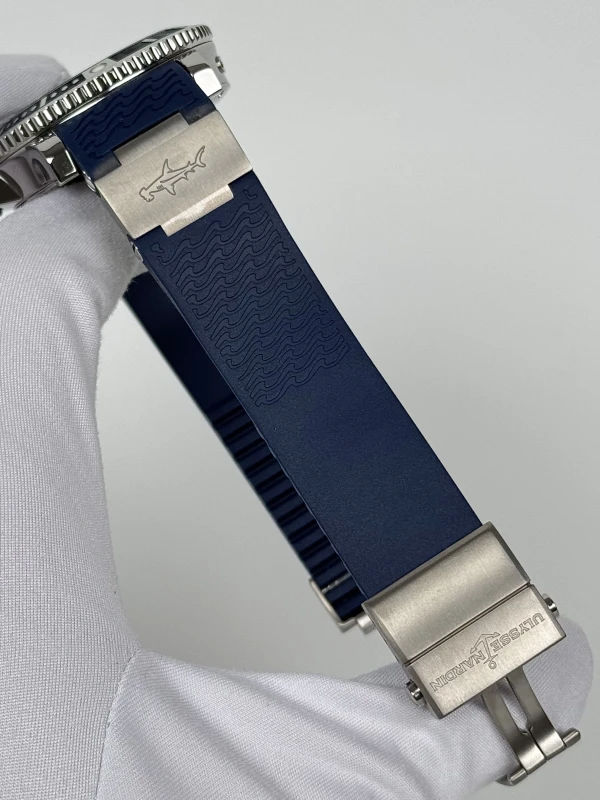 Ulysse Nardin Hammerhead Shark 263-91LE 7