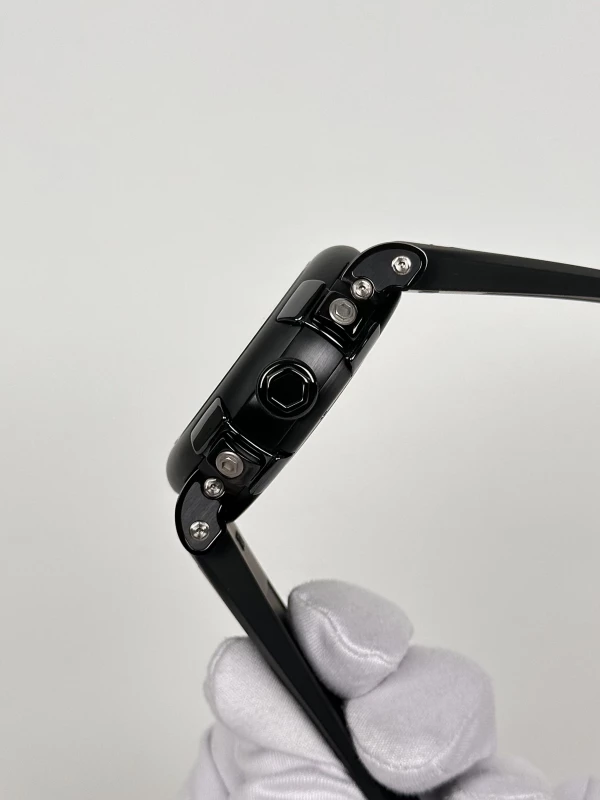 Romain Jerome CH.T.BBBB.00 6