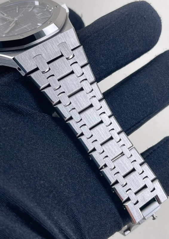 Audemars Piguet Selfwinding 37 mm 15450ST.OO.1256ST.02 7