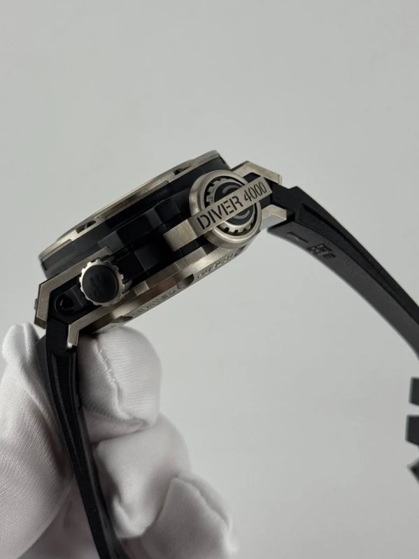 Hublot King Power Oceanographic 4000 48mm 731.NX.1190.RX 9