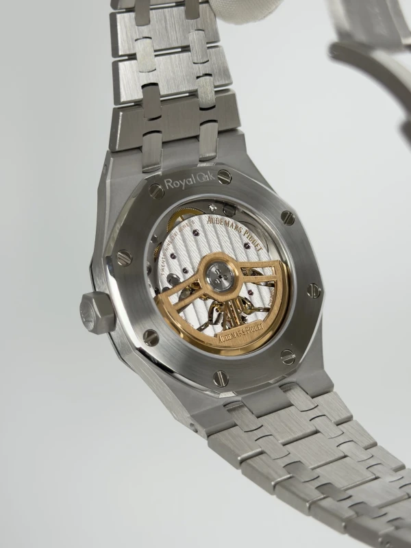 Audemars Piguet Royal Oak Selfwinding 37 mm 15550ST.OO.1356ST.08 5