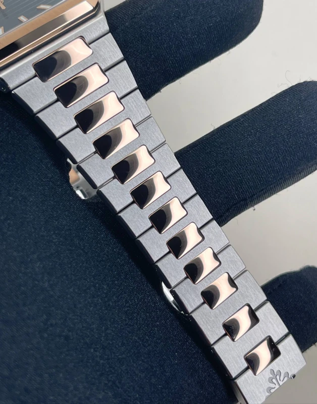 Patek Philippe 5821/1AR-001 7