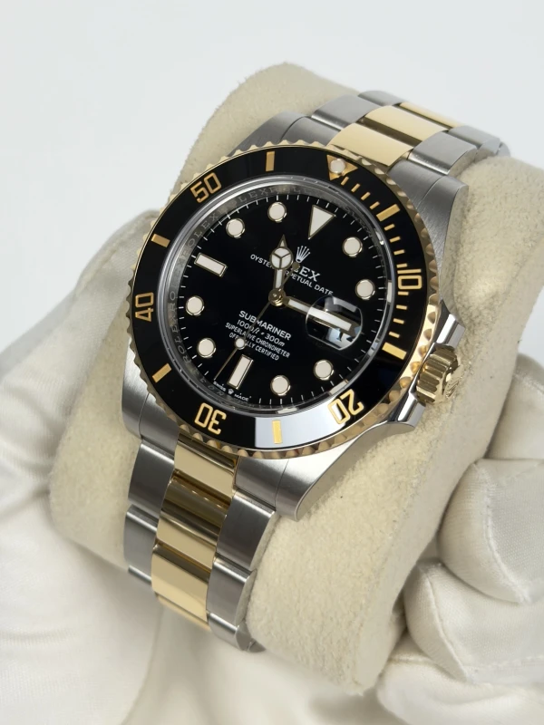 Rolex Date 41 mm Steel and Yellow Gold 126613ln-0002 3