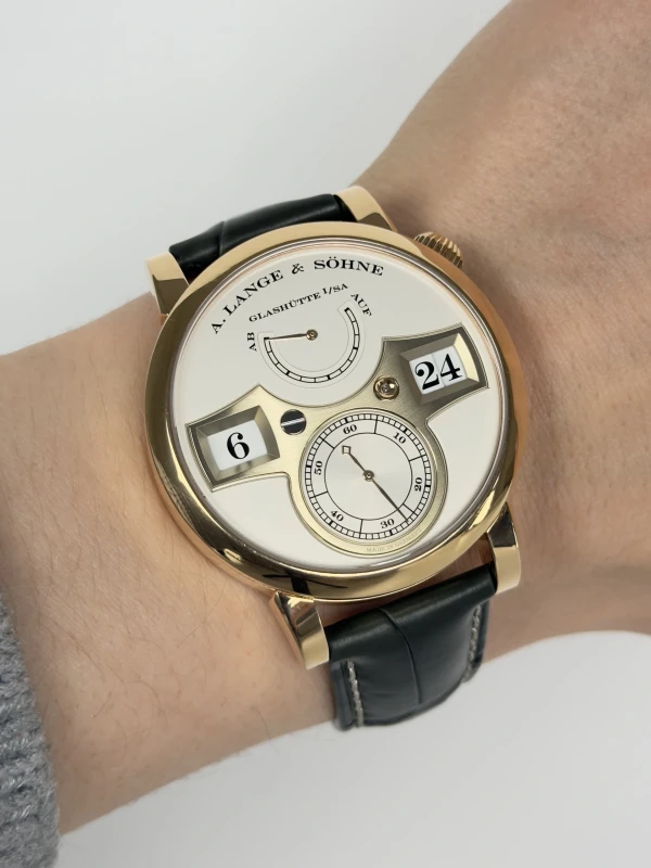 A. Lange & Sohne 140.032 6