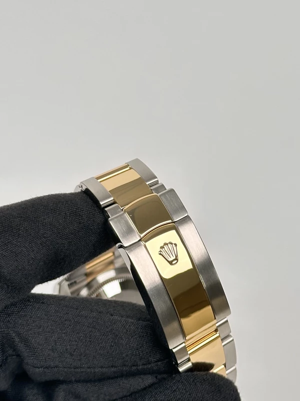 Rolex 36mm Steel and Yellow Gold 116233 chro 7