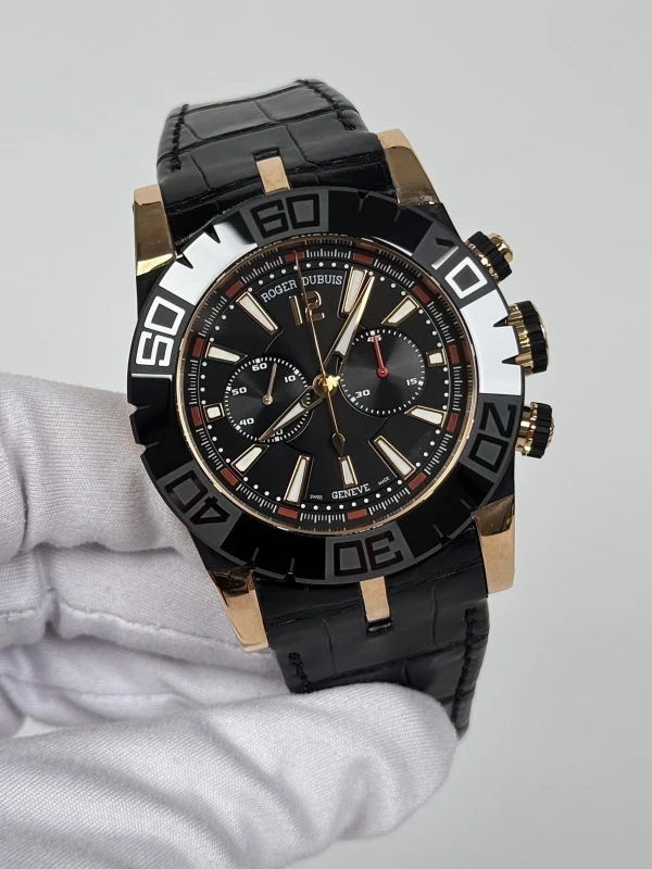 Roger Dubuis Chronograph DBSE0283 3