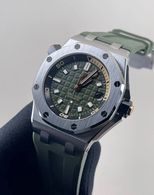 Audemars Piguet Diver 15720ST.OO.A052CA.01 2