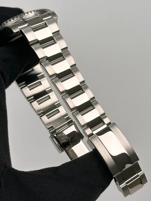 Rolex 40mm Steel 116710LN-0001 5