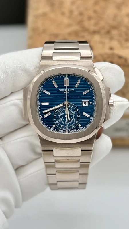 Patek Philippe 5976/1 5976/1G - 40th Anniversary 4