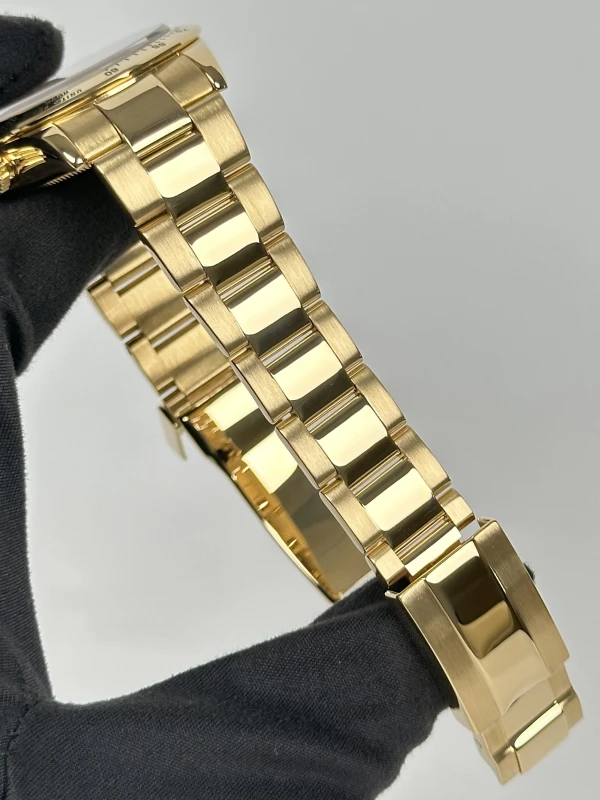 Rolex Cosmograph 40mm Yellow Gold 116528-0045 5