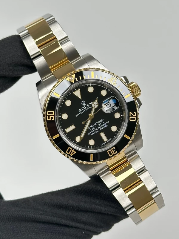 Rolex 40mm Steel and Yellow Gold 116613LN-0001 2