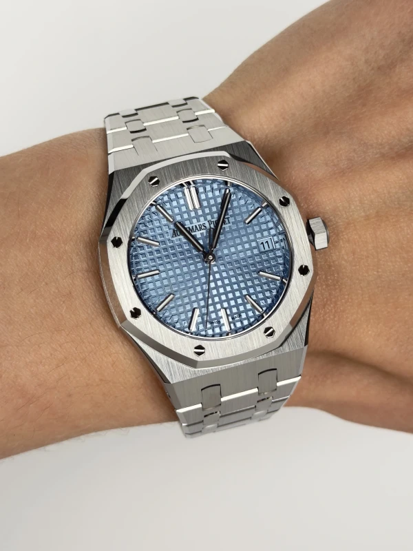 Audemars Piguet Royal Oak Selfwinding 37 mm 15550ST.OO.1356ST.08 5