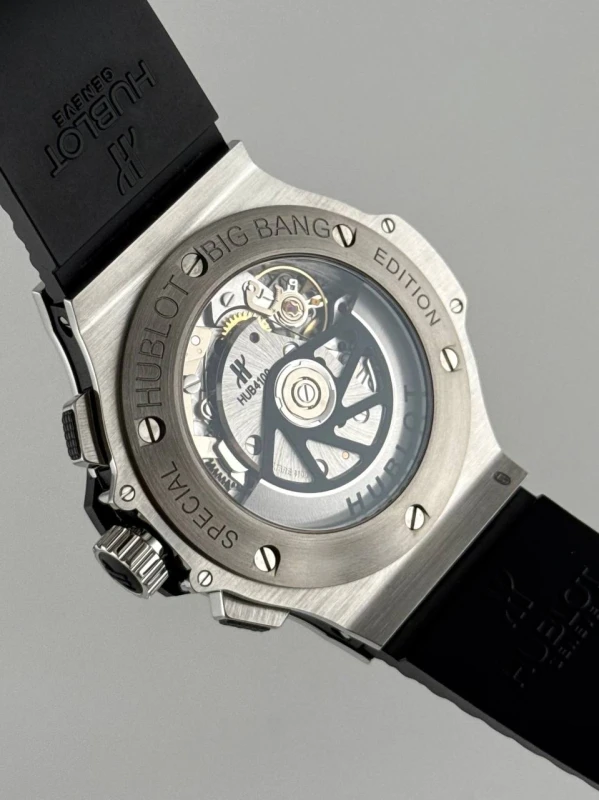 Hublot 301.SB.131.LR.trs15 9