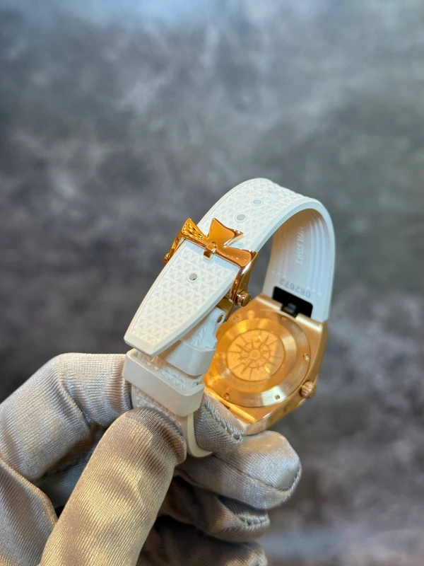 Vacheron Constantin OVERSEAS 1205V/000R-B592 4