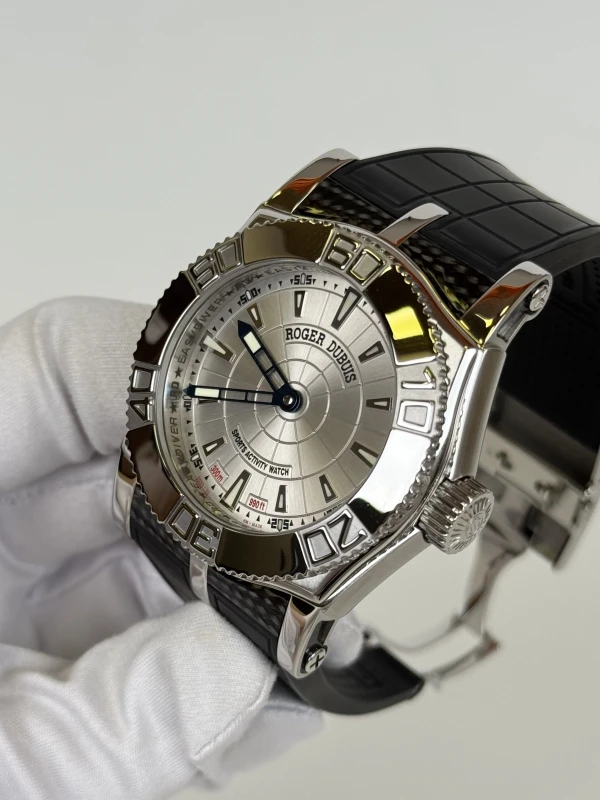 Roger Dubuis SE46 56 9 3.53 4