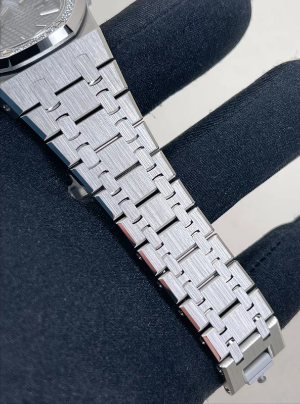 Audemars Piguet Selfwinding 37 mm 15551ST.ZZ.1356ST.06 7