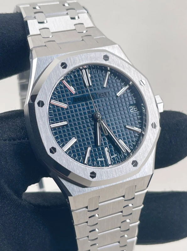 Audemars Piguet Royal Oak Selfwinding 41 mm 15510ST.OO.1320ST.06 3