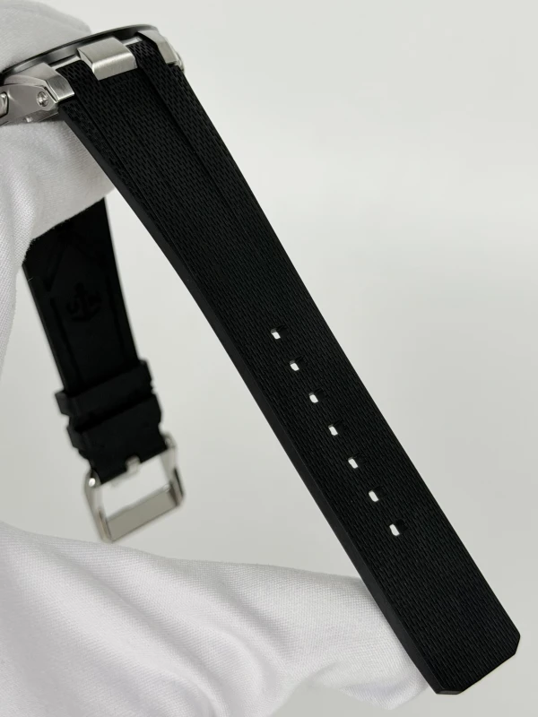 Ulysse Nardin Dual Time 42 mm 243-20-3/42 4