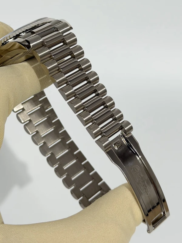 Rolex Day-Date 36mm White Gold 128239-0021 4