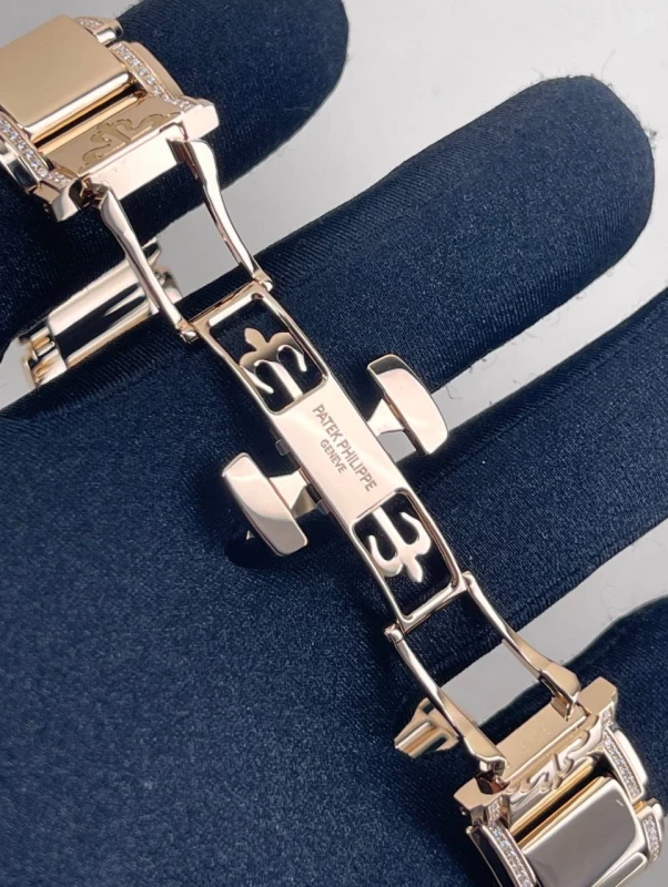 Patek Philippe 7300 7300/1201R-010 7