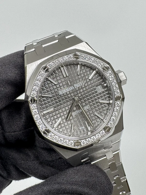 Audemars Piguet Selfwinding 37 mm 15451ST.ZZ.1256ST.02 3