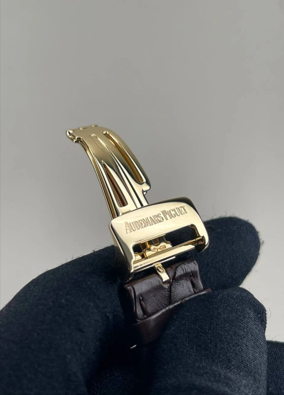 Audemars Piguet Chronograph 39 mm  26022OR.OO.D088CR.01 7