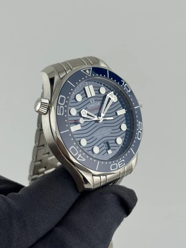 Omega DIVER 300M 210.30.42.20.03.001 6