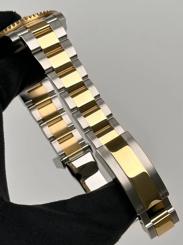 Rolex 40mm Steel and Yellow Gold 116613LN-0001 изображение - 7