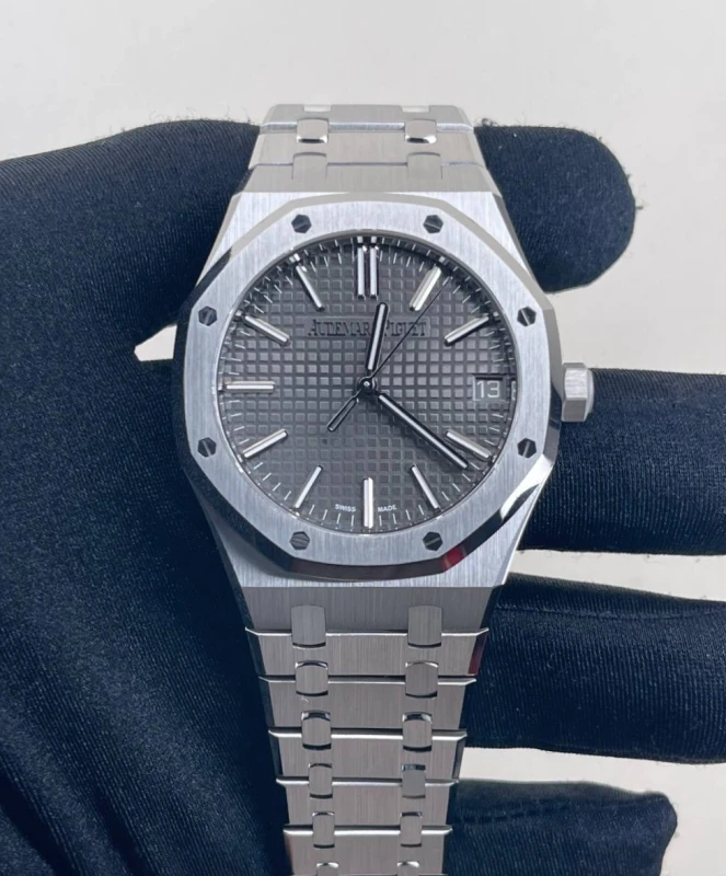 Audemars Piguet 15510ST.OO.1320ST.10 5
