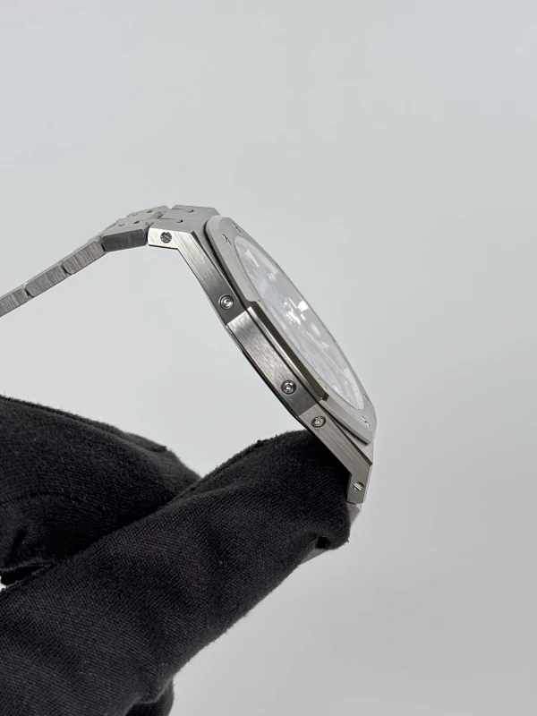 Audemars Piguet Royal Oak Perpetual Calendar Ultra-Thin 26586TI.OO.1240TI.01 4