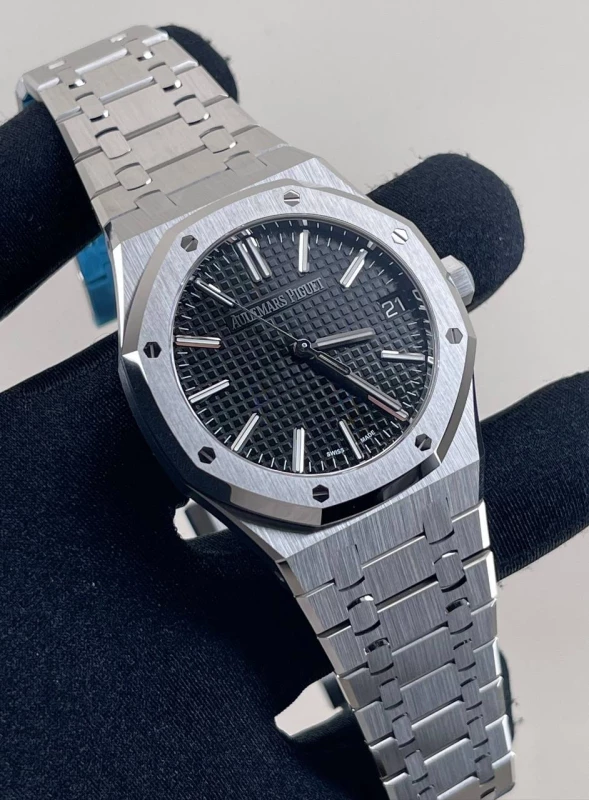 Audemars Piguet Selfwinding 15510ST.OO.1320ST.07 5