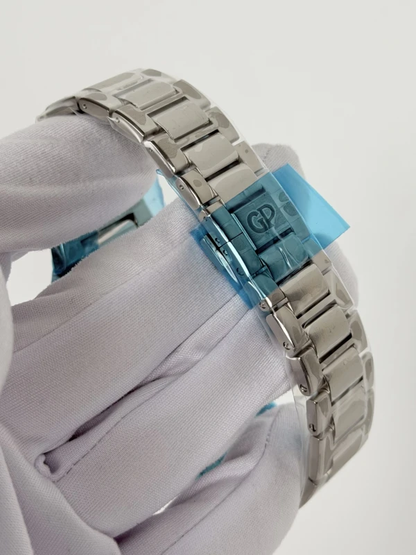 Girard Perregaux Chronograph 42 mm 81020-11Z431-11A 4
