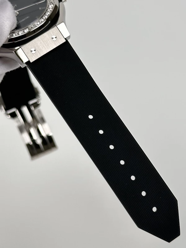 Hublot Automatic 38  565.NX.1470.RX.1204 7