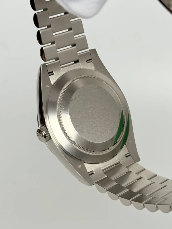 Rolex 40 White Gold 228239 Ice Blue 6